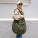 EAN 4012013747380 - Reisenthel moonbag Oliva Bolso grande imagen 3