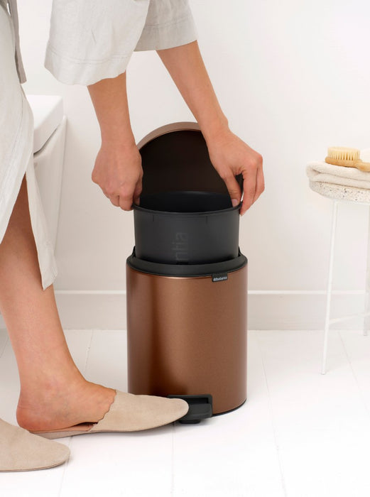 EAN 8710755255229 - Brabantia NewIcon 5 L Alrededor Acero Marrón imagen 5