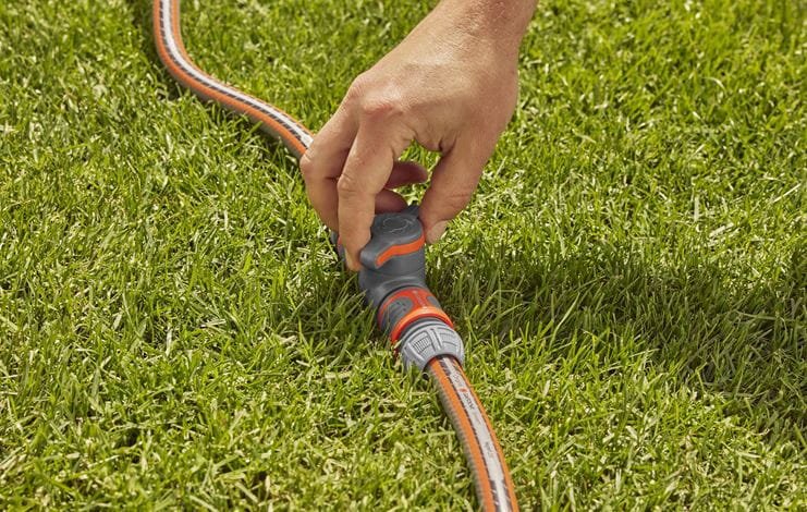 EAN 4078500066372 - Gardena Coupling with Flow-Control Valve imagen 2