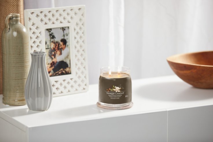 EAN 5038581125091 - Yankee Candle Vanilla Bean Espresso vela Alrededor Café, Vainilla Marrón 1 pieza(s) imagen 3