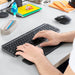 EAN 5099206086913 - Logitech MX Keys Plus teclado Universal RF Wireless + Bluetooth QWERTY Inglés Grafito imagen 3