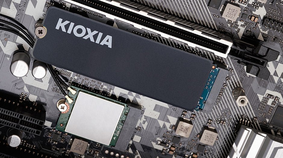 EAN 4582563858664 - Kioxia LSC11K4T09G8 unidad de estado sólido 4 TB M.2 PCI Express 4.0 NVMe BiCS FLASH TLC imagen 3