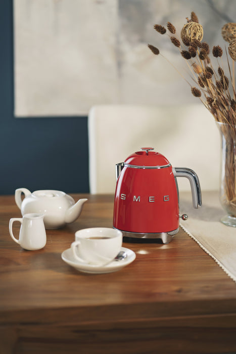 EAN 8017709302177 - Smeg KLF05RDEU tetera eléctrica 0,8 L 1400 W Rojo imagen 18