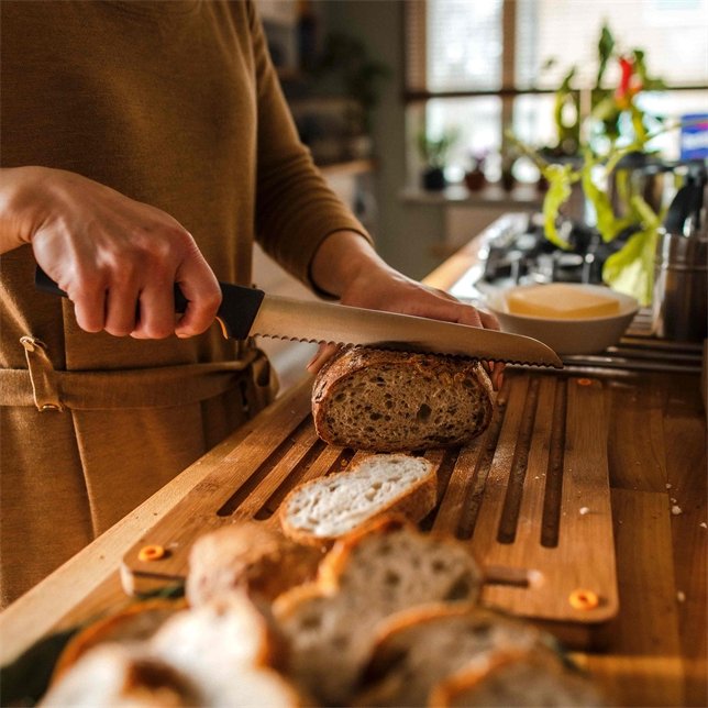 EAN 6424002012832 - Fiskars 1057538 cuchillo de cocina Acero inoxidable 1 pieza(s) Cuchillo para pan imagen 3