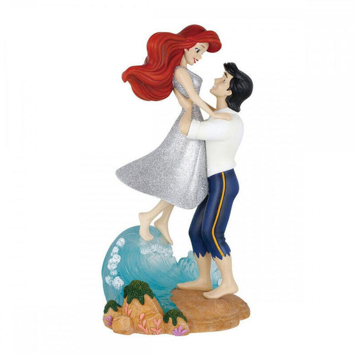 Figura Decorativa Enesco Disney La Sirenita Ariel Y El Priíncipe Eric En Ola