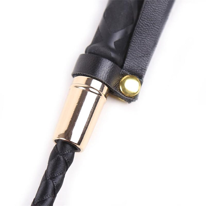 Fusta Clásica Negro Y Dorado 30 Cm