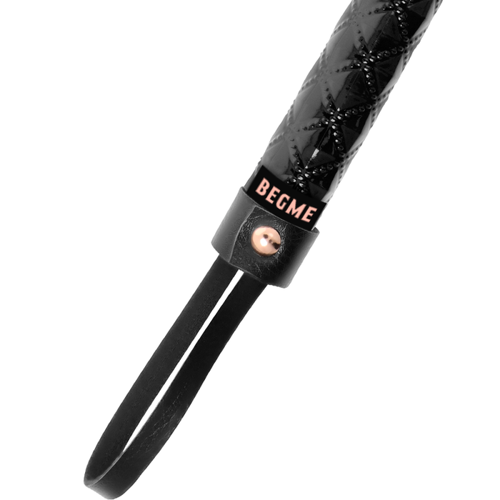 Begme - Black Edition Látigo Cuero Vegano