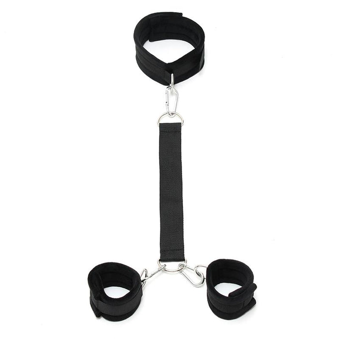 Collar Con Esposas Ajustables  Negro